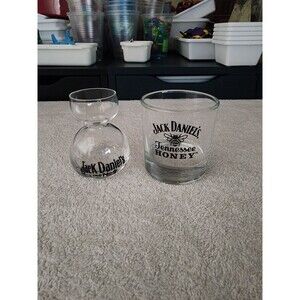 Jack Daniels Tennessee Honey & Vintage old No7 Jack Daniels Double Bubble chaser